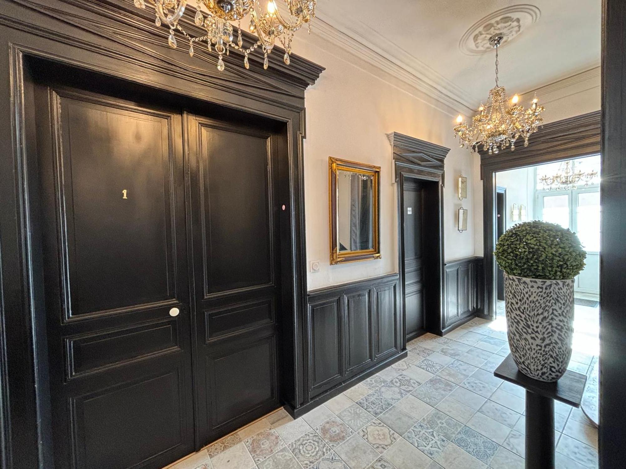 Maison A La Guitarde - Hotel Particulier Hippolyte Châteauroux Kültér fotó