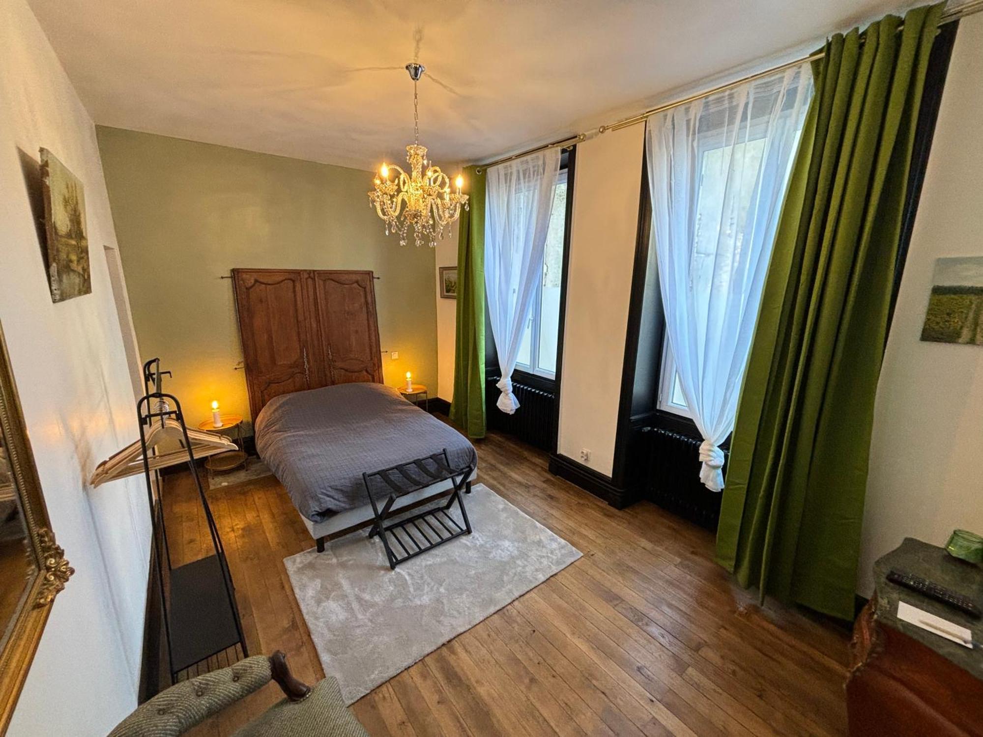 Maison A La Guitarde - Hotel Particulier Hippolyte Châteauroux Kültér fotó
