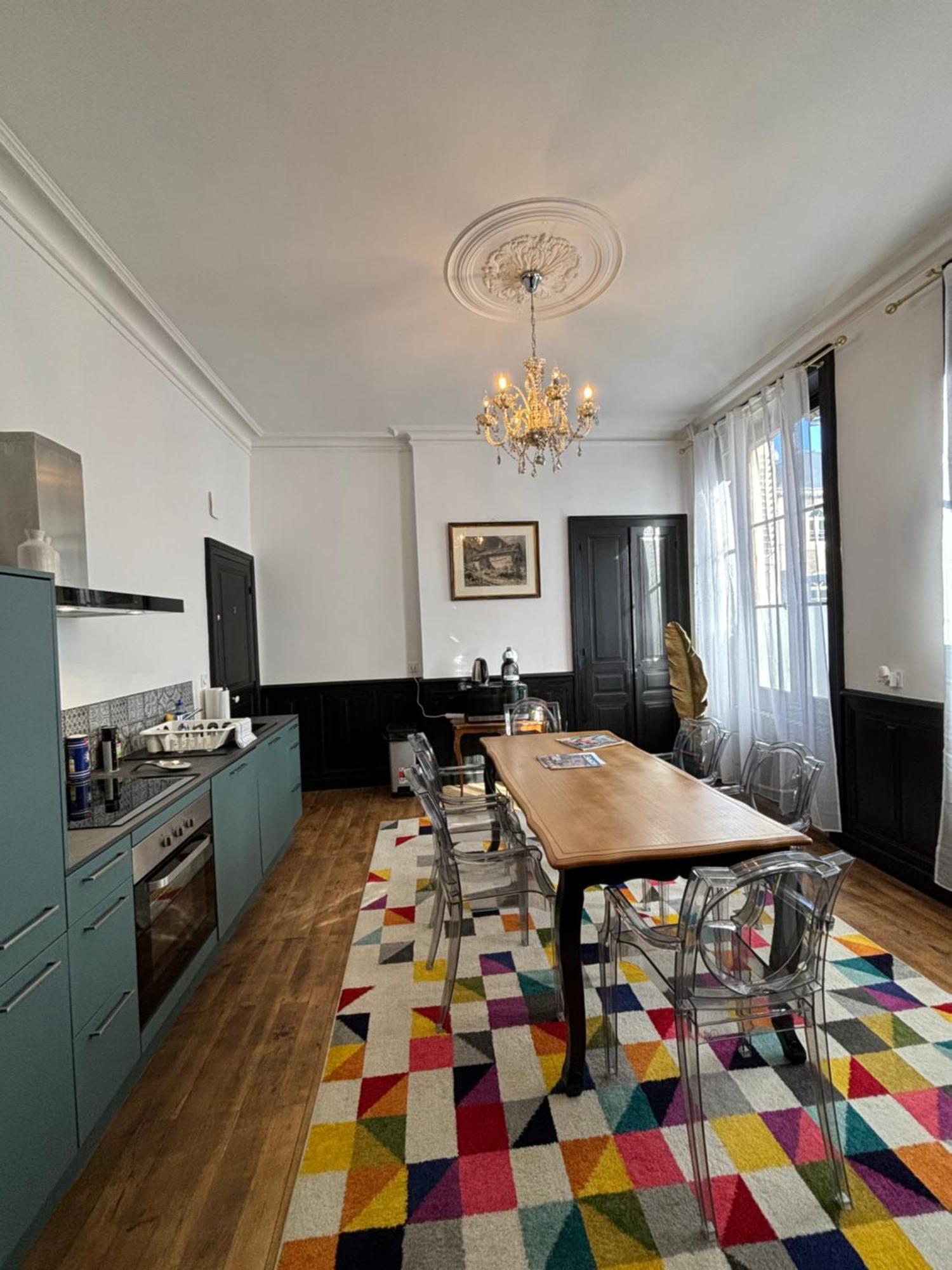 Maison A La Guitarde - Hotel Particulier Hippolyte Châteauroux Kültér fotó